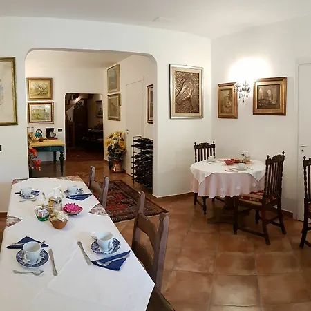 Bed & Breakfast Ulivi Di Castello 3*